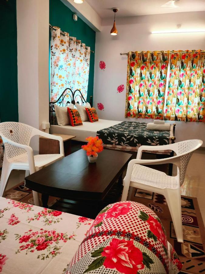 Krishna Stay Guest House Udaipur Zimmer foto