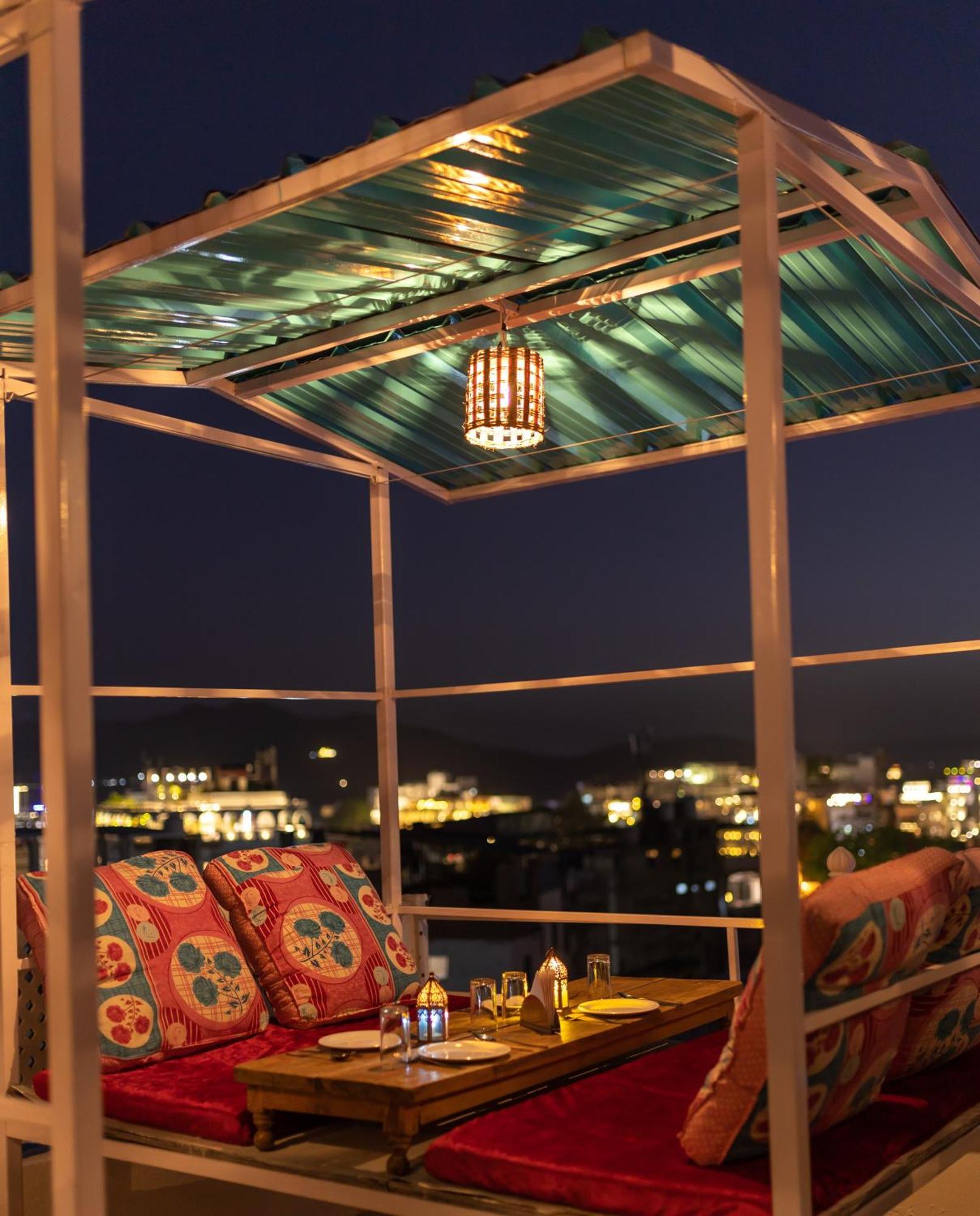 Krishna Stay Guest House Udaipur Exterior foto