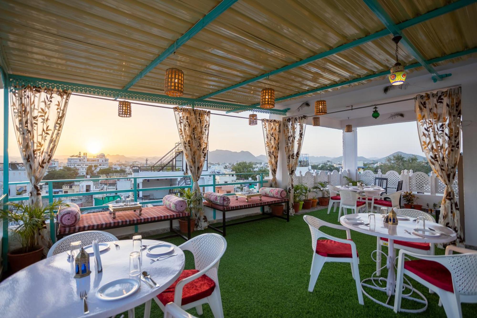 Krishna Stay Guest House Udaipur Exterior foto