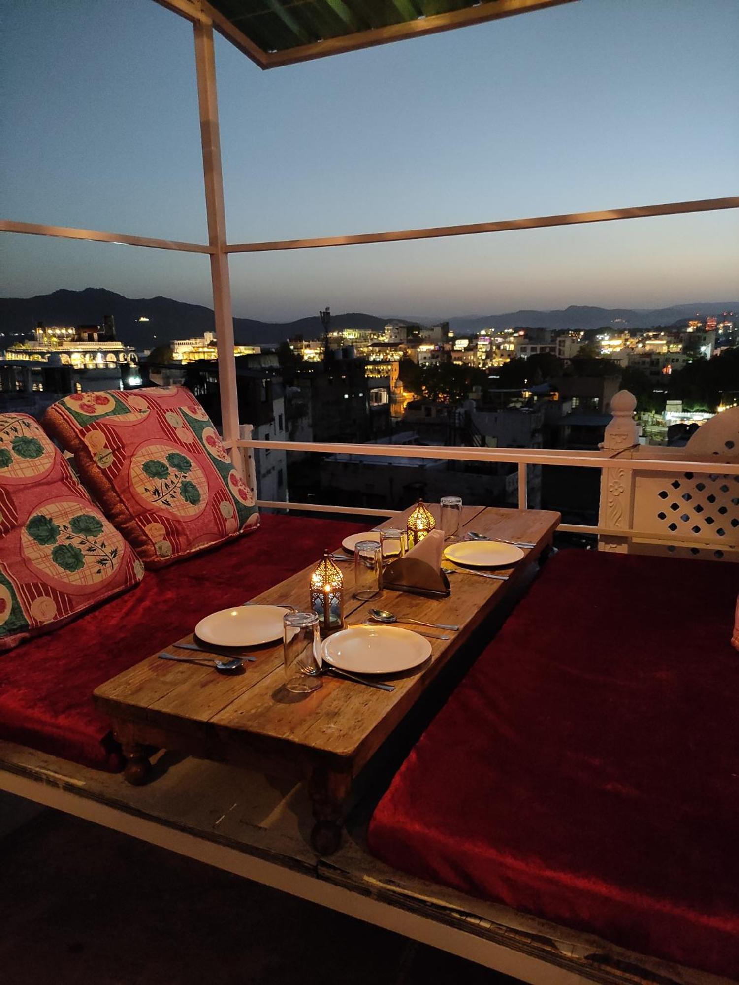 Krishna Stay Guest House Udaipur Exterior foto